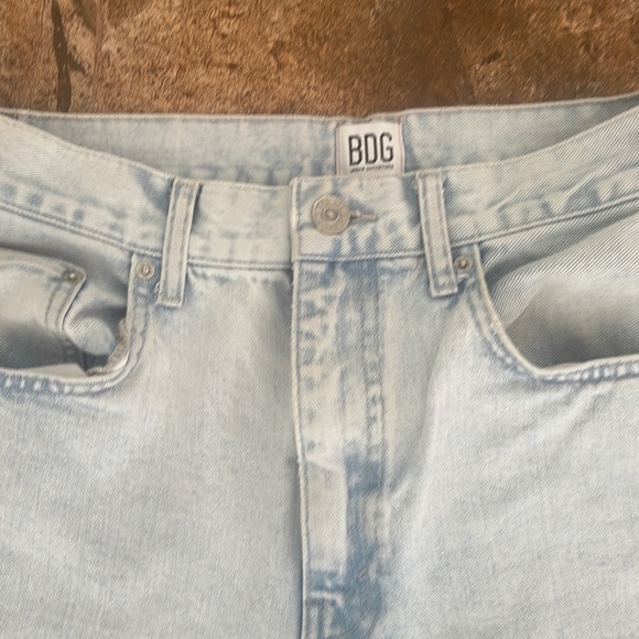 URBAN OUTFITTERS BAGGY MOM JEANS JEANS - Picture 2 of 3